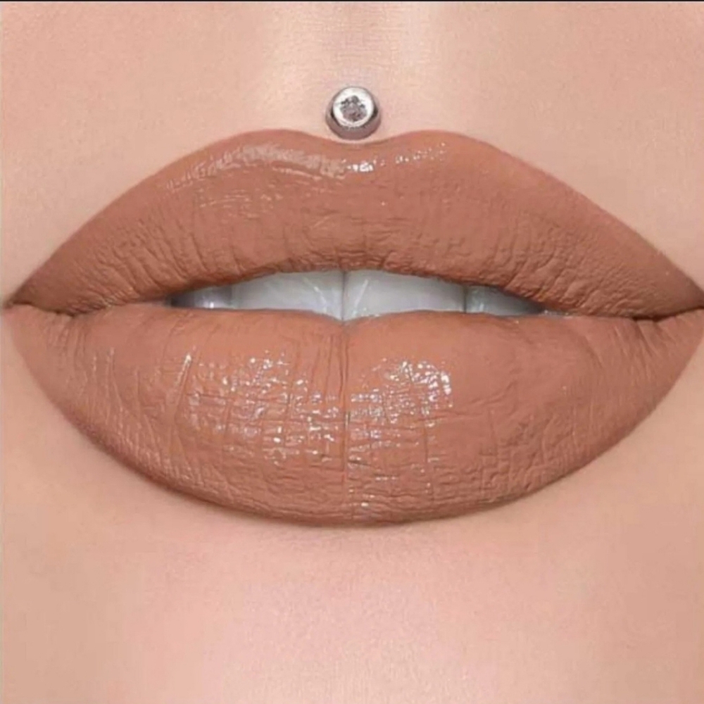 Mannequin Supreme Gloss Jeffree Star No Box